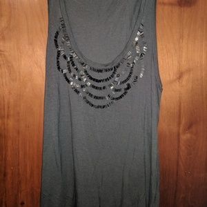 Gray tank top